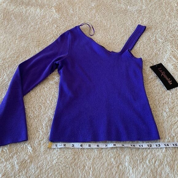Purple tank top| asymmetrical one long sleeve - Picture 10 of 16